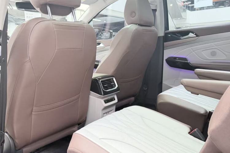 Used Volkswagen ID.6 X 2023 Ultra-Intelligent Long-Range Version