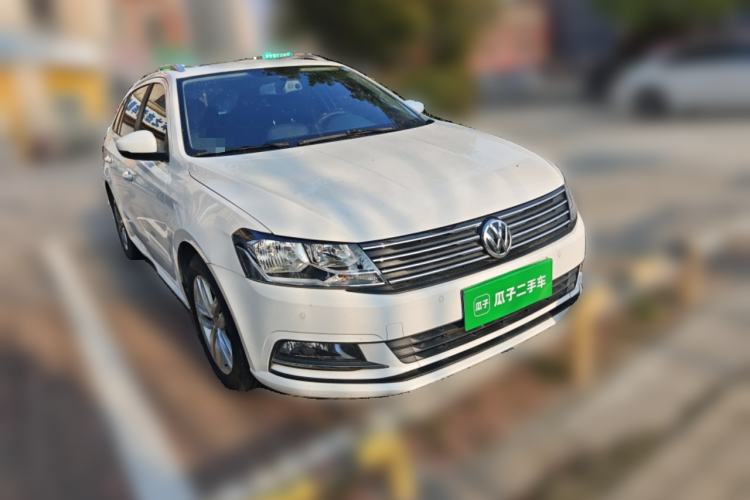 Used Volkswagen Gran Lavida 2017 180TSI DSG Comfort Edition Front Right 45 Deg