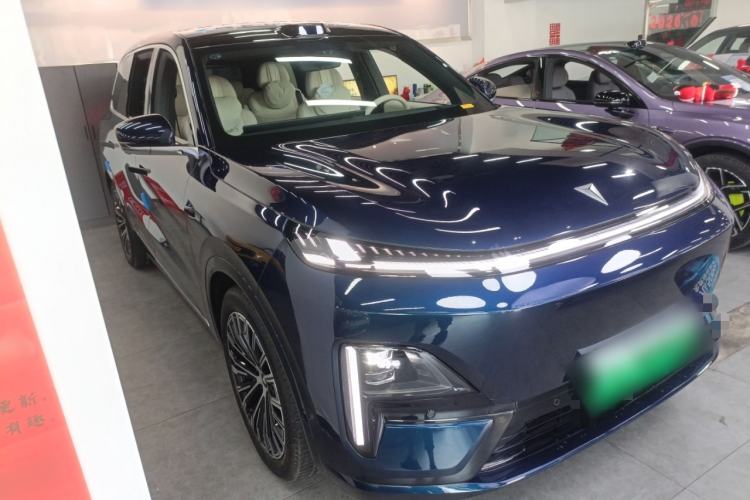 Used Deepal S09 2025 Four-Wheel Drive Ultra+ Custom Edition Front Right 45 Deg