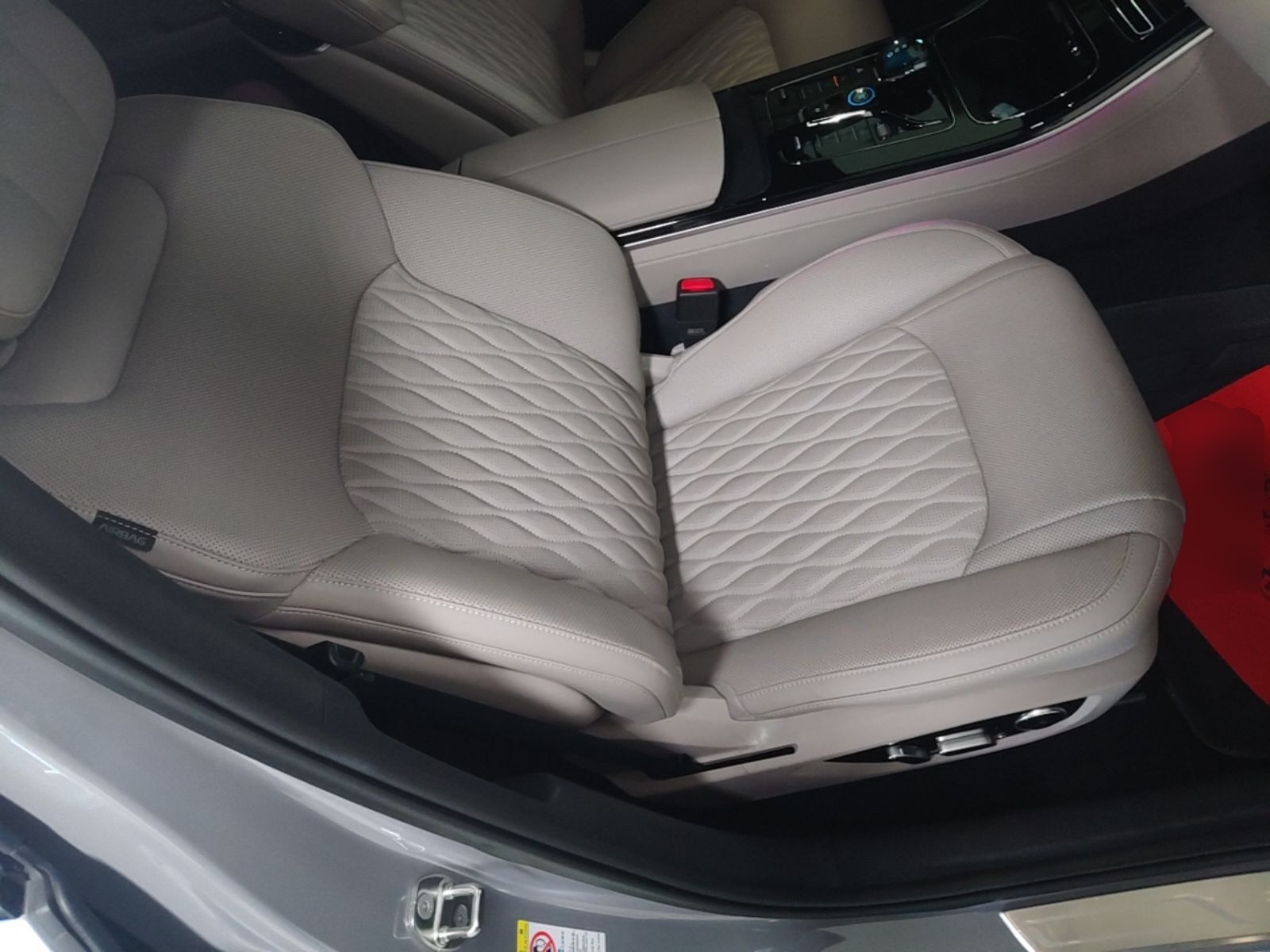 BYD Han 2025 DM-i 125KM Elite Model — снимка 19