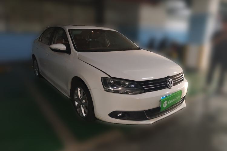 Used Volkswagen Sagitar 2012 1.6L Automatic Comfort Edition Front Right 45 Deg