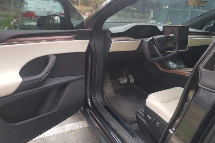 Used Tesla Model X 2023 Dual-Motor All-Wheel-Drive Version