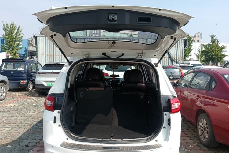 Used Haima V70 2016 2.0L Manual - Comfort Edition 6 Seats