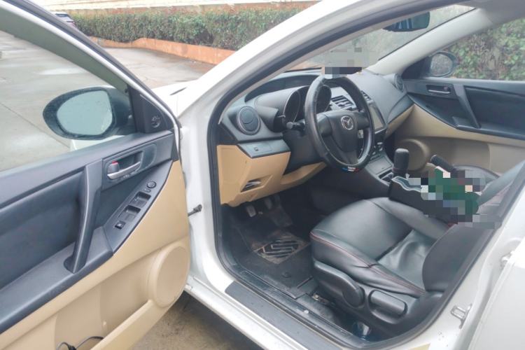 Used Mazda 3 2011 Sedan 1.6L Manual Comfort Model
