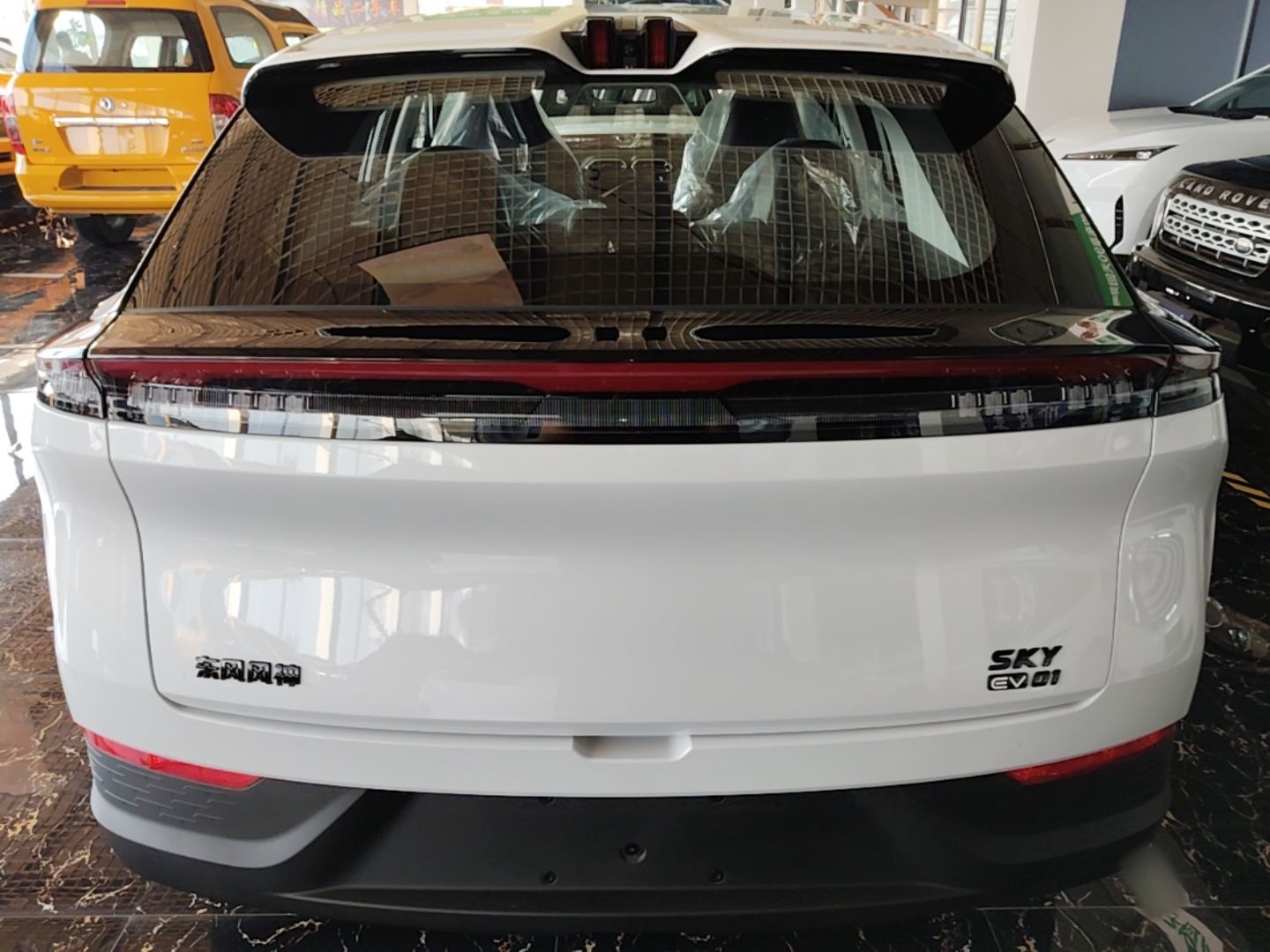 Dongfeng Aeolus SKY EV01 2025 530 km AIR Elite Edition — снимка 5