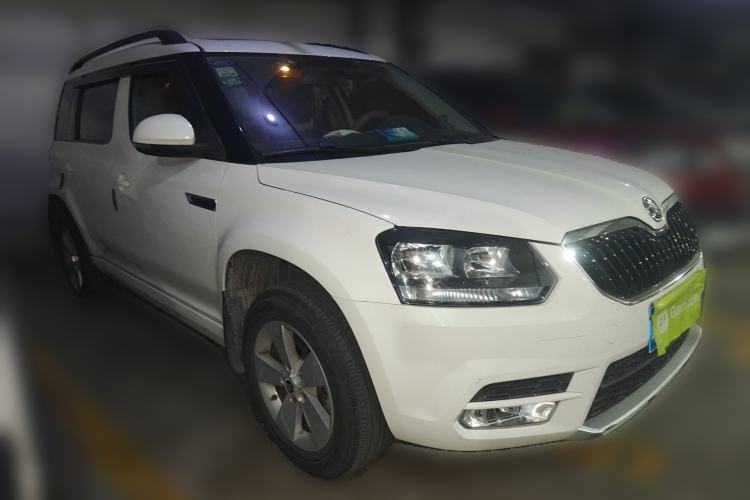 Used Skoda Yeti 2016 1.4TSI DSG Advanced Edition Front Right 45 Deg