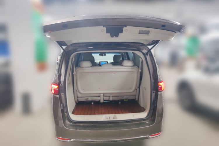 Used Buick GL8 2022 Land Cruiser Executive Class 652T Comfort Model