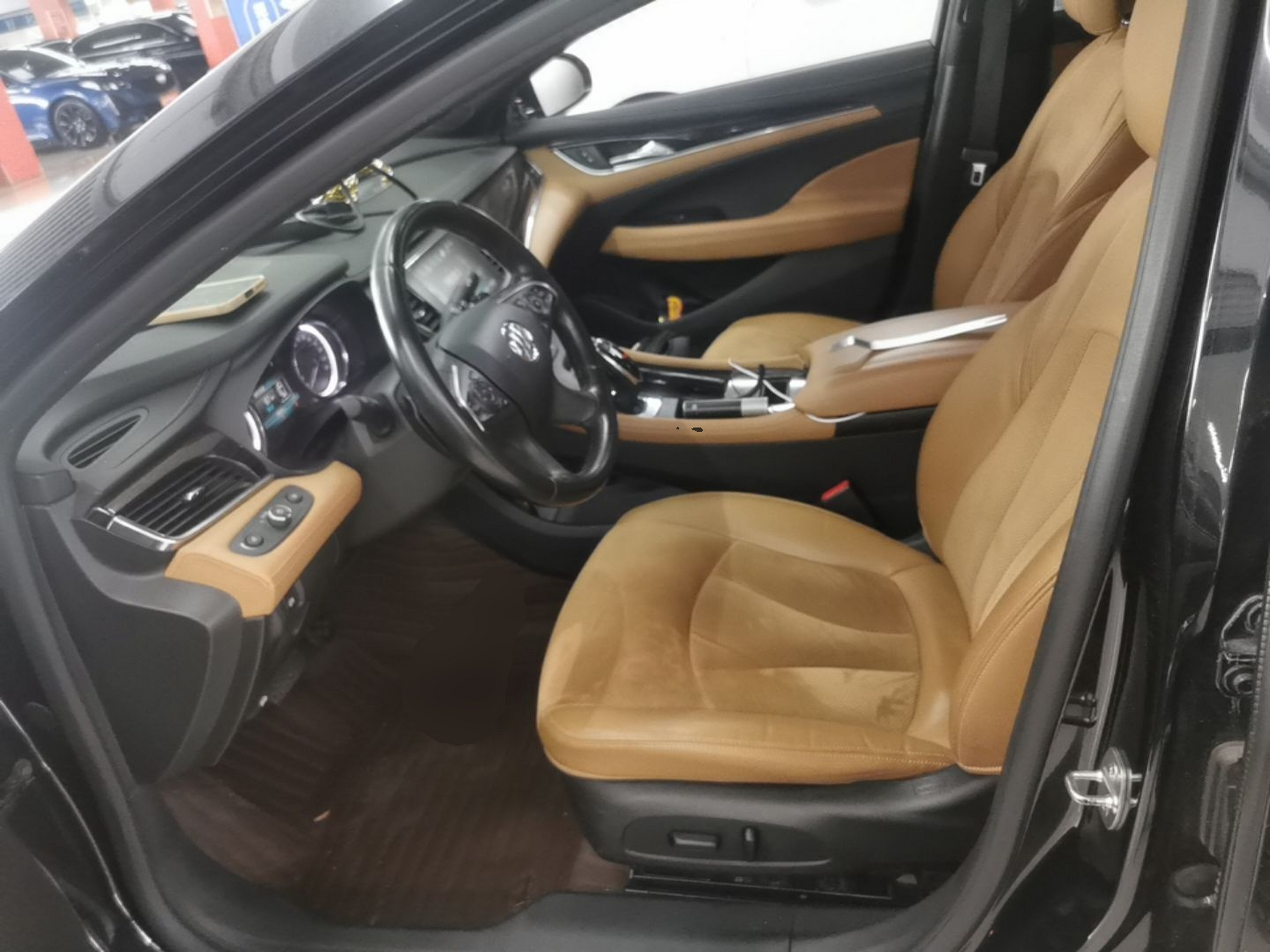 Interior delantero