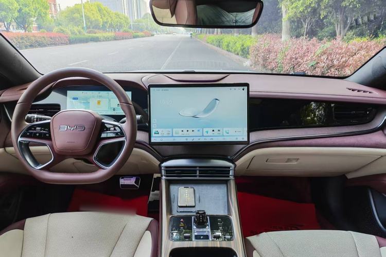 Used BYD Seal 2023 DM-i 1.5L 121km Prestige Model