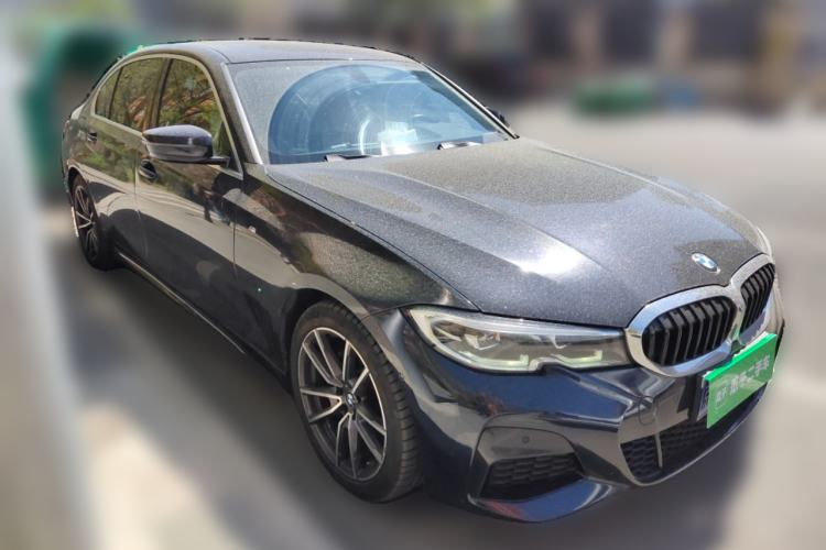 Used BMW 3 Series 2020 320Li M Sport Package Front Right 45 Deg