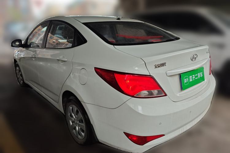 Used Hyundai Verna (older generation) 2014 1.4L Manual Smart GLS Trim
