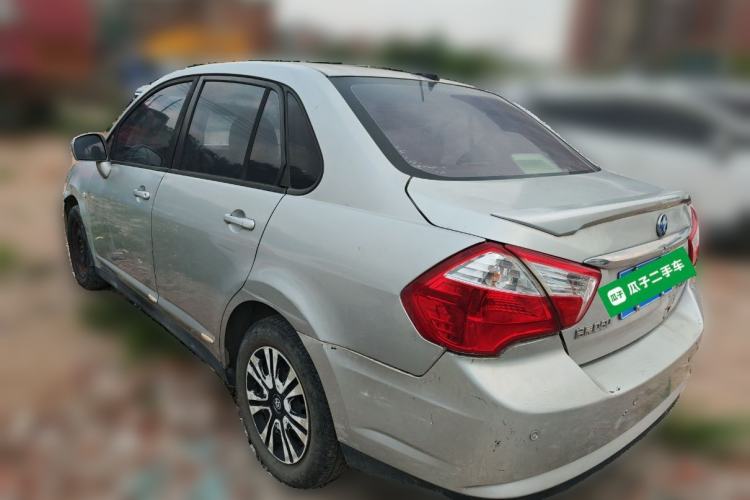 Used Venucia D50 2016 1.6L Manual Elite Edition Rear Left 45 Deg