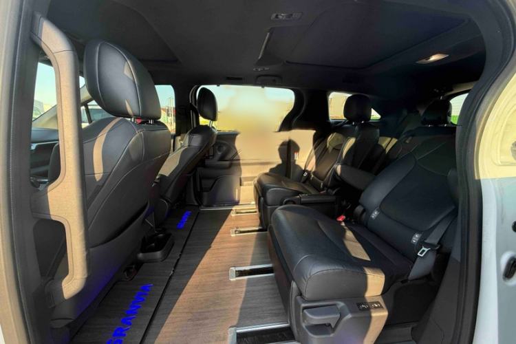 Used Toyota Granvia 2024 2.5L Hybrid Prestige PLUS Edition
