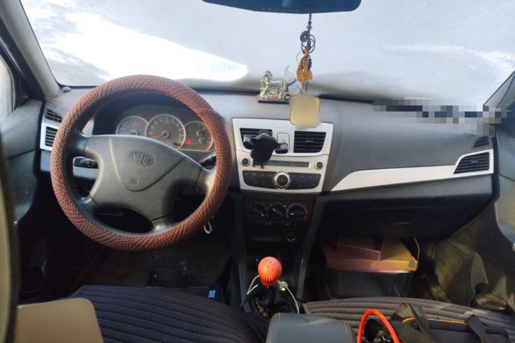 Used FAW Xiali 2012 N3 1.0L Sedan - Practical Model