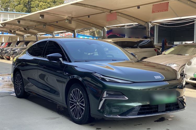 Used Geely Galaxy Galaxy 8 2025 130km EM-i Prestige Edition
