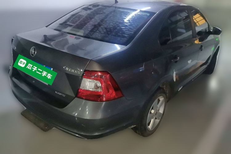 Used Skoda Rapid 2013 1.6L Automatic Smart Selection Model