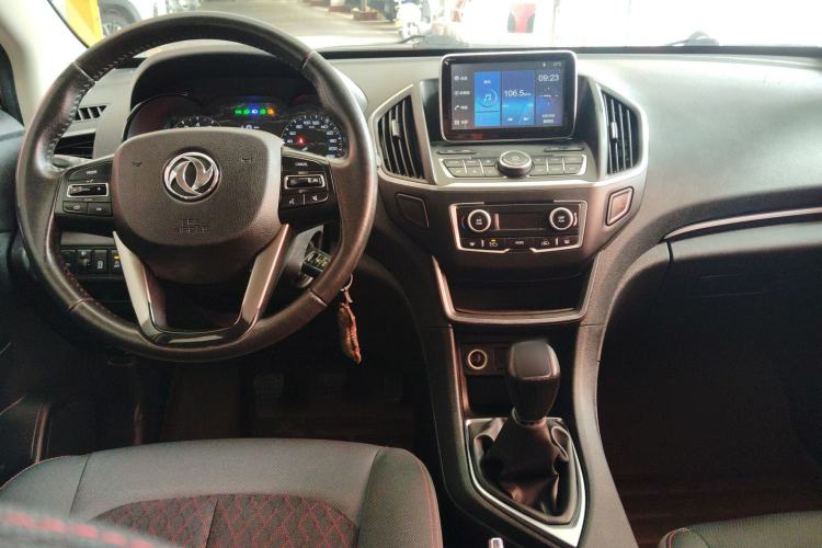 Used Dongfeng Aeolus AX5 2017 1.4T Manual Qushang Model Center Console