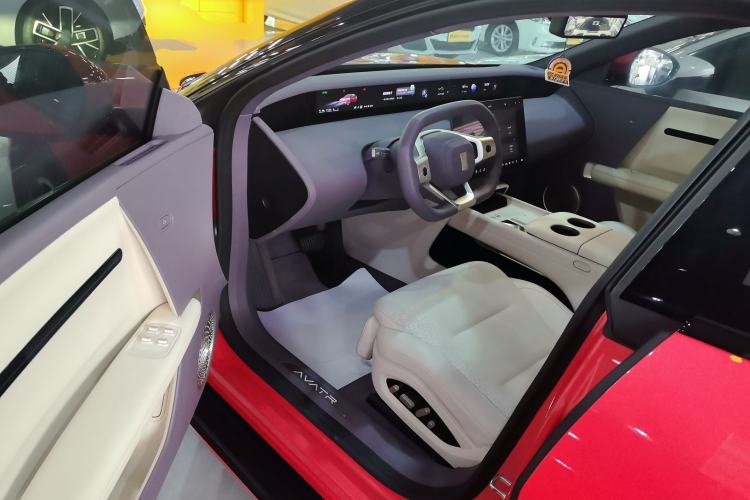 Used Avatr 06 2025 Pro Range-Extended Edition
