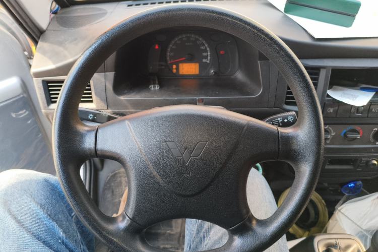 Used Wuling Zhiguang 2023 1.5L Practical Version 5/7 Seats