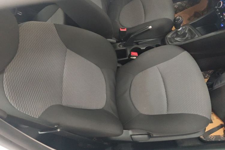 Used Hyundai Verna (older generation) 2017 1.4L Manual Refreshed Version China V Standard Right Front Seat