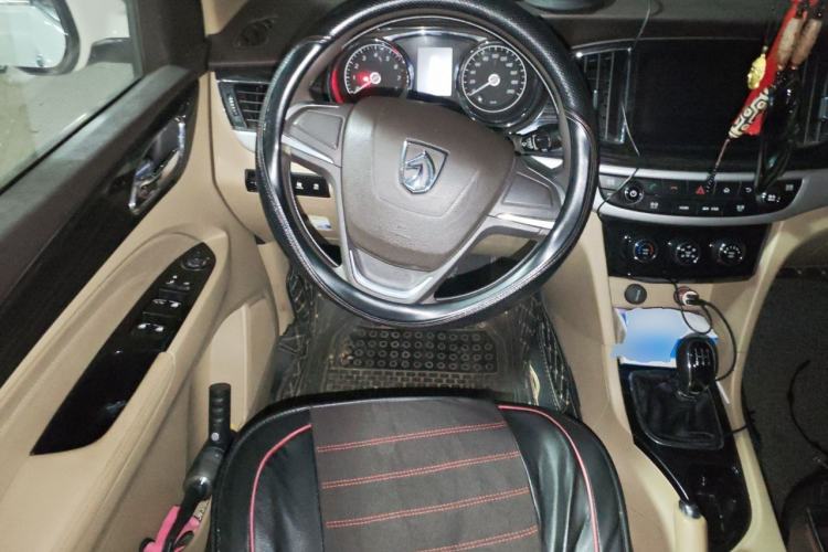 Used Baojun 730 2016 1.5L Manual Comfort Version 7 Seats China V Emission Standard