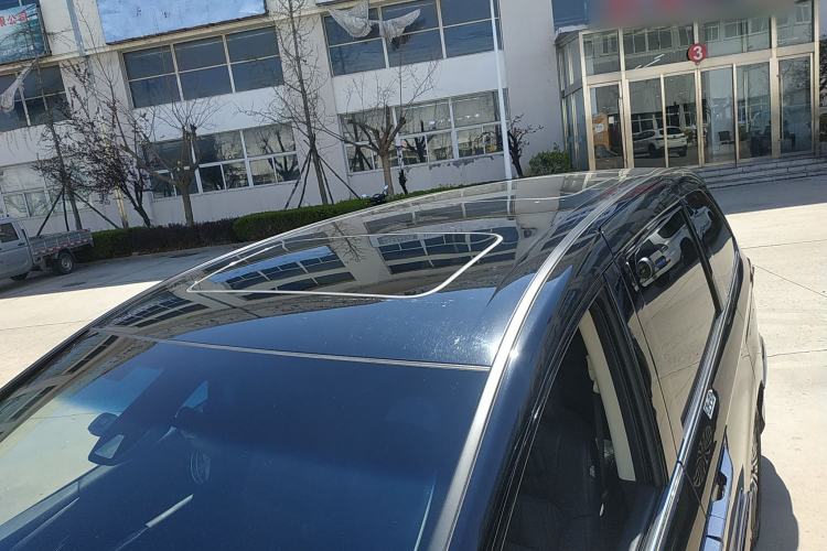 Used Honda Elysion 2022 2.0L eHEV Luxury First Edition
