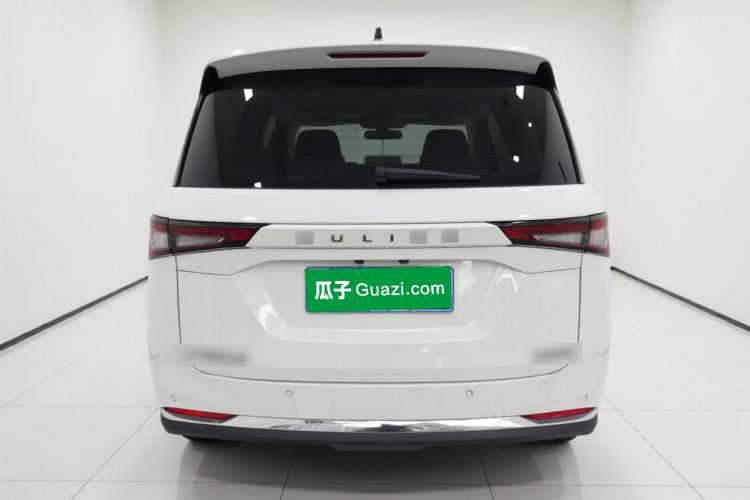 Used Wuling Jiachen 2022 1.5T Manual Comfort & Dynamic Version Rear