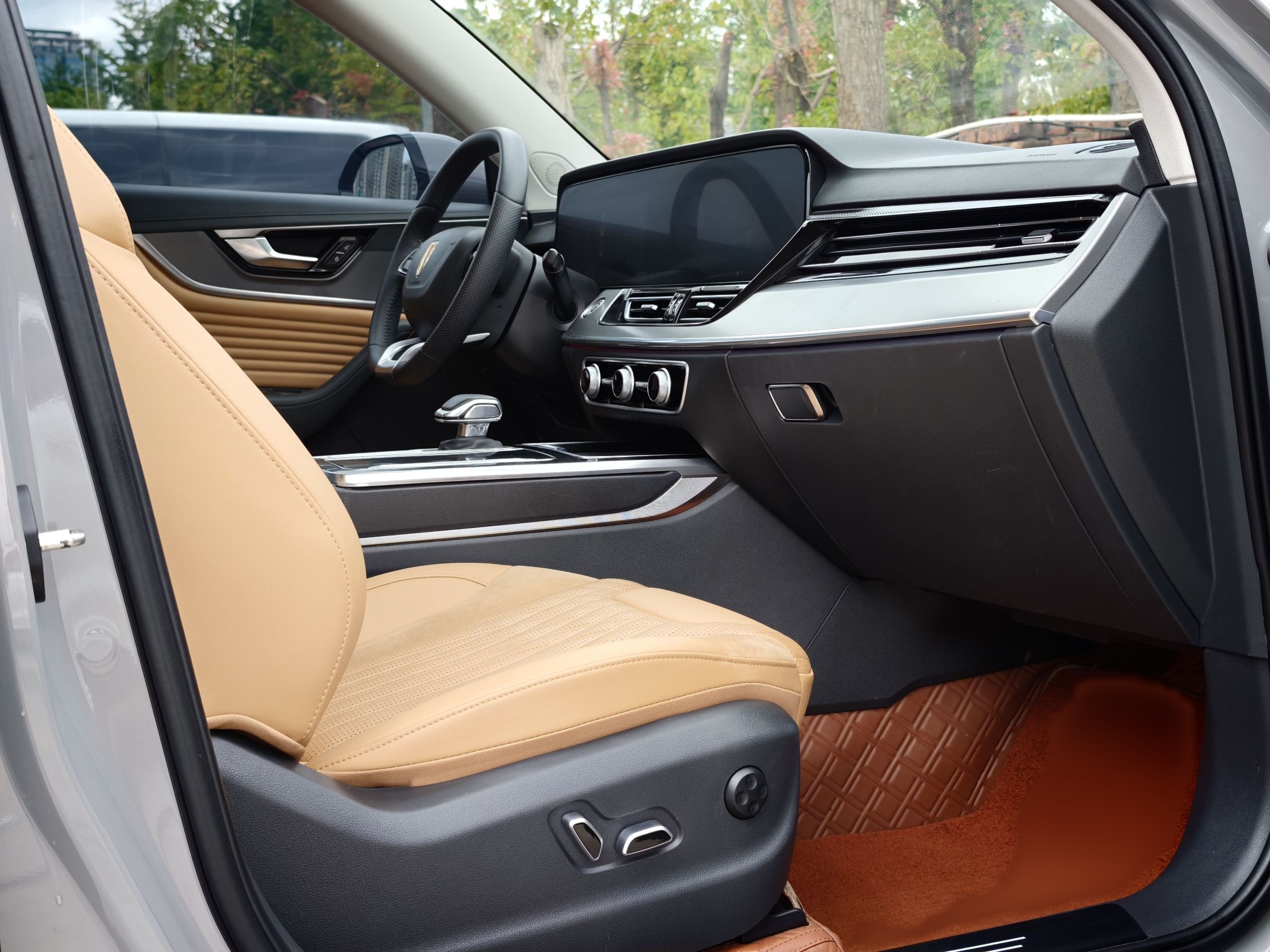 Hongqi HS5 2023 2.0T Qixiang Pro Edition — снимка 15