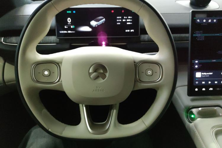 Used Nio ES6 2024 75 kWh Steering Wheel