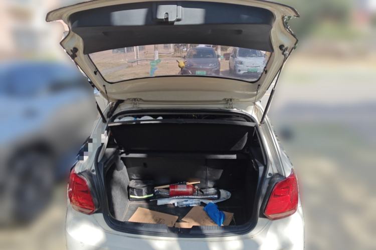 Used Volkswagen Polo 2016 1.4L Manual Fashion Model