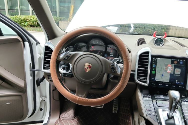 Used Porsche Cayenne 2011 Cayenne 3.0T Steering Wheel
