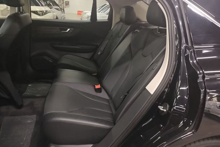 Used Hongqi E-QM5 2022 431 km Charge & Enjoy Edition Left Rear Seat