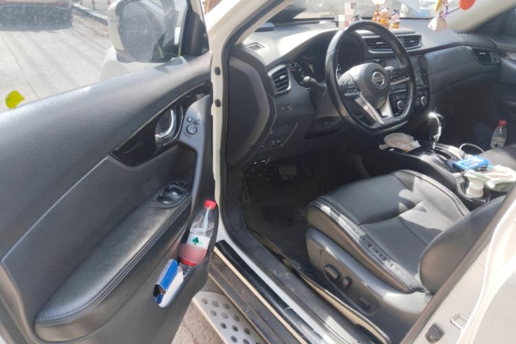 Used Nissan X-Trail 2019 2.0L CVT Smart Connect Comfort Edition 2WD
