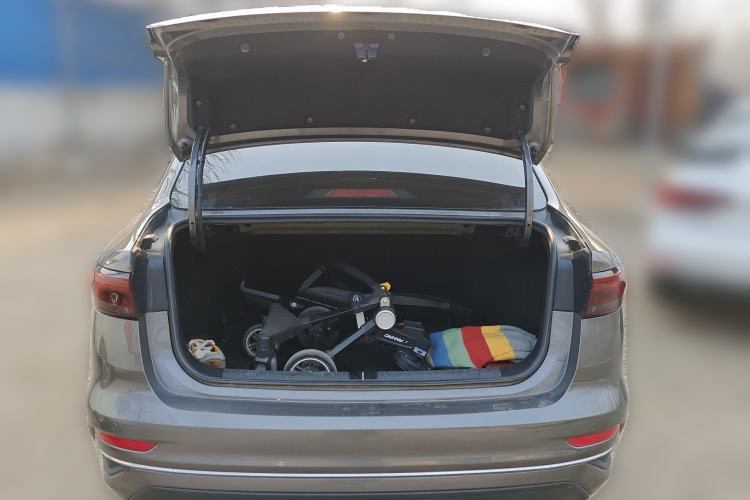 Used Geely Auto Emgrand 2022 4th Generation 1.5L CVT Luxury Model