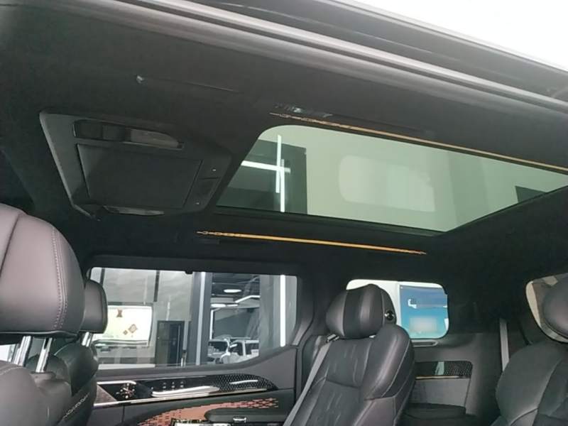 Used Zeekr 009 2024 Six-Seat Executive Version 4WD 108 kWh — 17