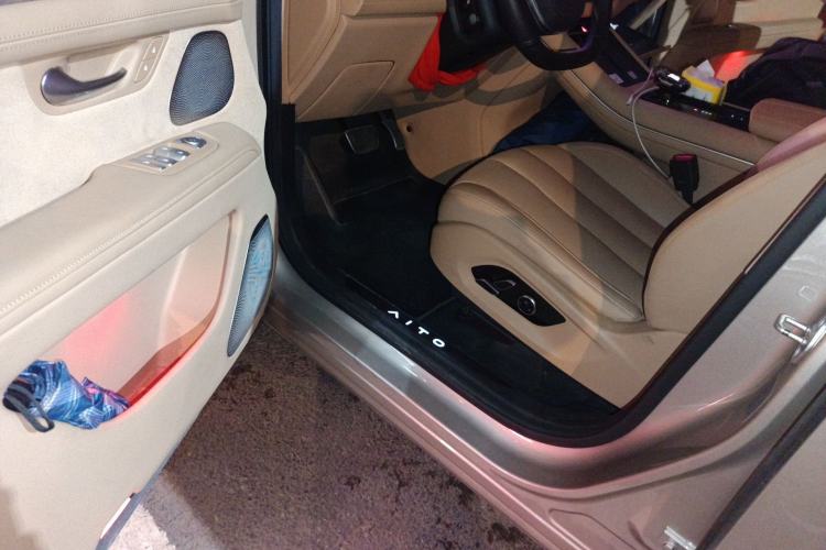 Used Hima AITO M7 2022 1.5T Four-Wheel Drive Luxury Edition Driver Seat