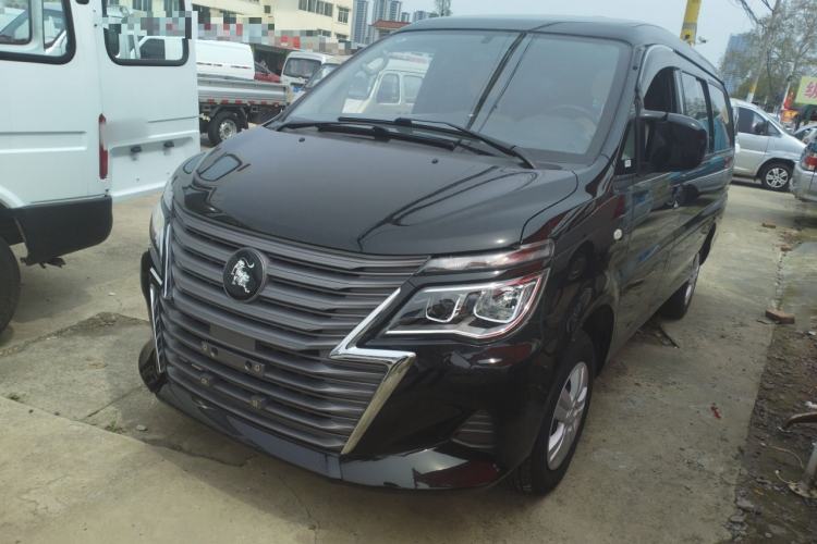 Used FORTHING Lingzhi 2023 M5L 1.6L Base Model 7 Seats