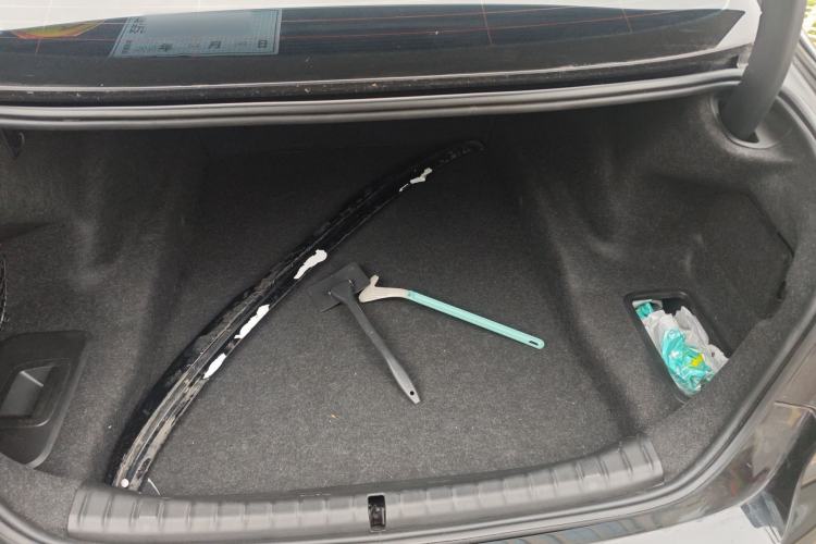 Used BMW 5 Series 2018 525Li M Sport Package Trunk