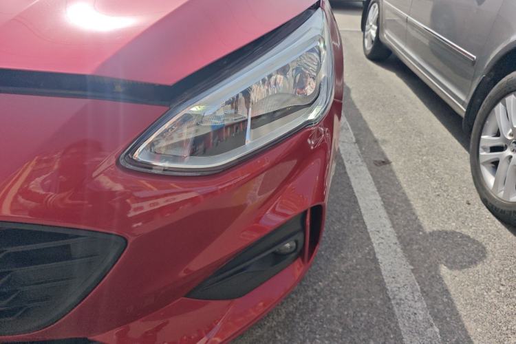 Used Ford Focus 2020 Hatchback EcoBoost 180 Automatic Trend Edition Left Front Headlight