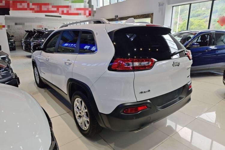 Used Jeep Cherokee 2016 2.4L Leading Edition