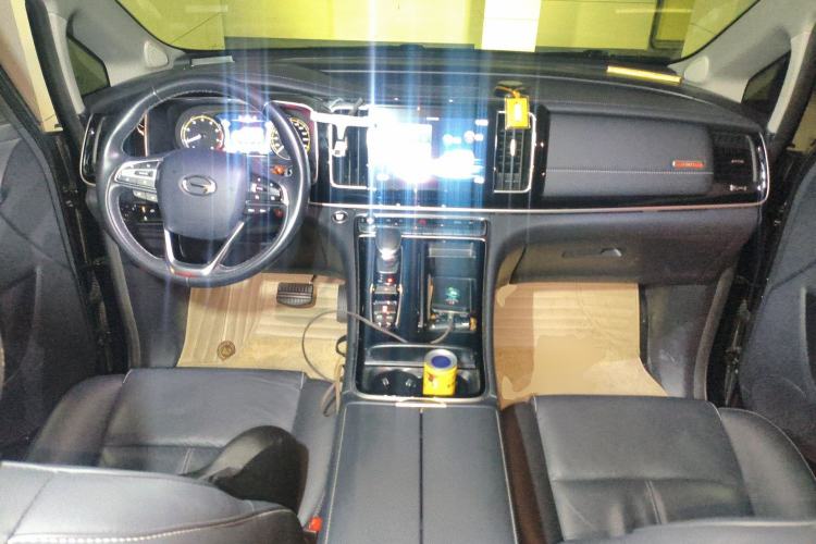 Used GAC Trumpchi M8 2021 Lingxiu Series 390T Deluxe Edition Center Console