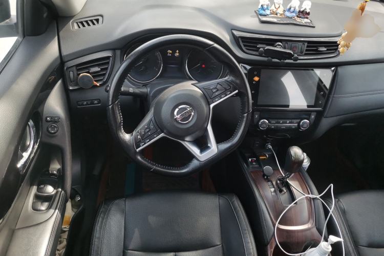 Used Nissan X-Trail 2019 2.0L CVT Smart Connect Comfort Edition 2WD
