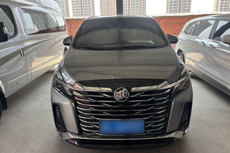 Used Buick GL8 2023 Facelifted Land Cruiser Executive Luxury Version