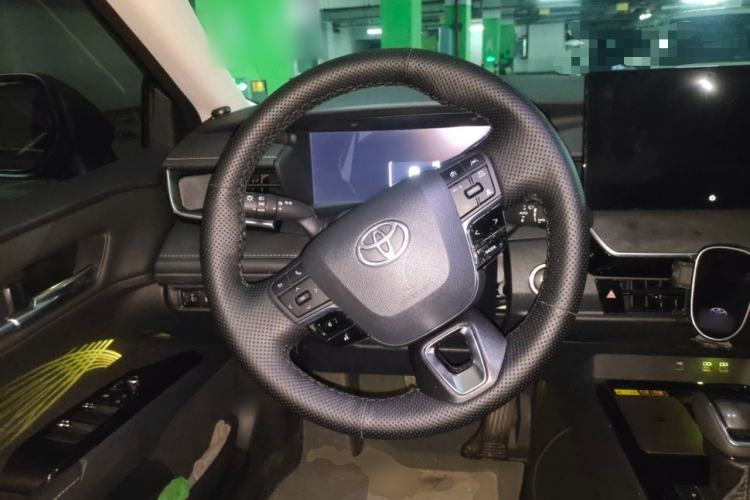 Used Toyota Camry 2026 Model Dual-Engine 2.0HG Prestige Edition
