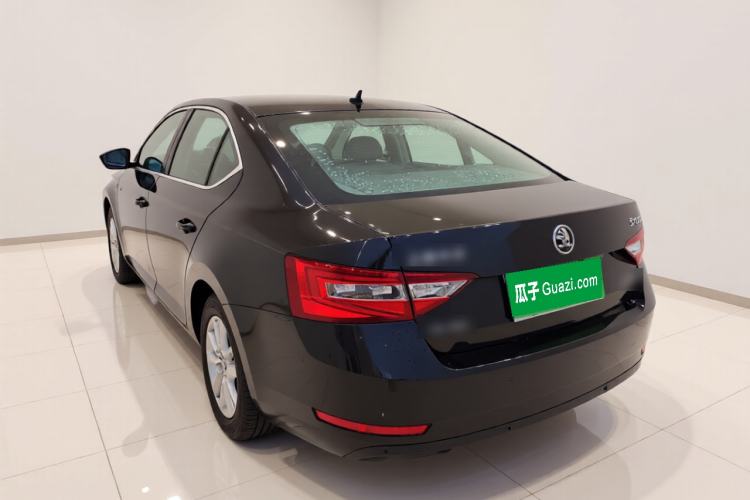 Used Skoda Superb 2016 TSI280 Manual Front-Drive Version