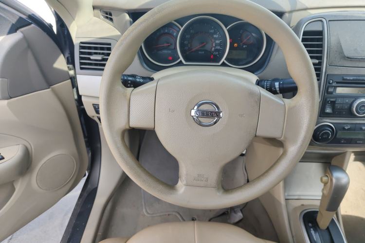 Used Nissan Sylphy 2012 Classic 1.6XE Automatic Comfort Edition Steering Wheel