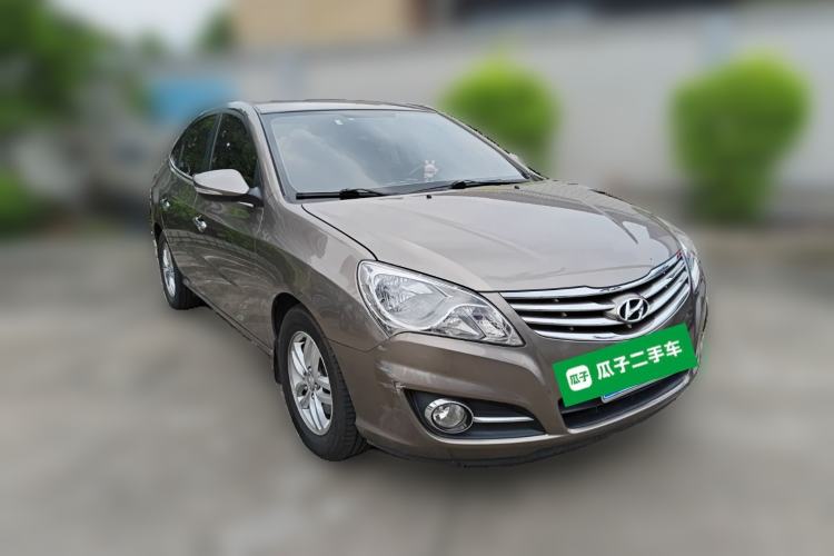 Used Hyundai Celesta 2011 1.6L Automatic Luxury Version Front Right 45 Deg