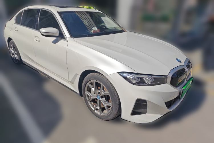 Used BMW i3 2022 eDrive 35 L
