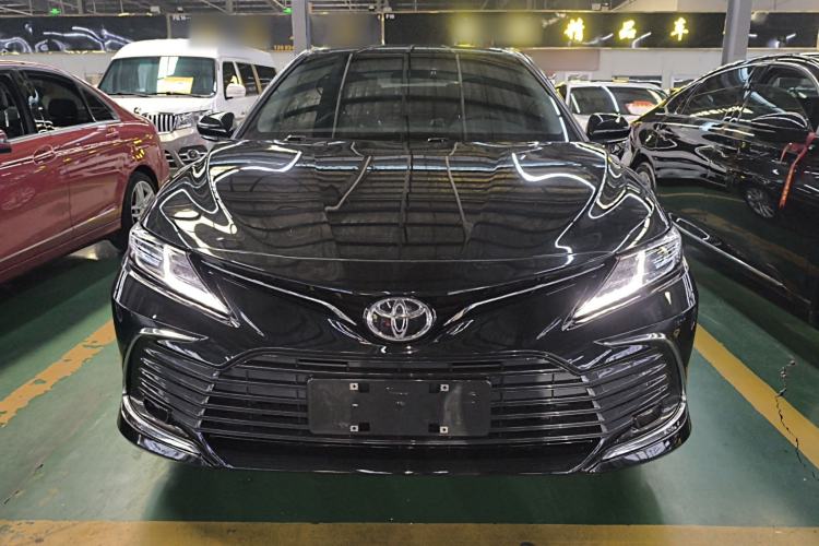 Used Toyota Camry 2021 2.0G Luxury Edition Front