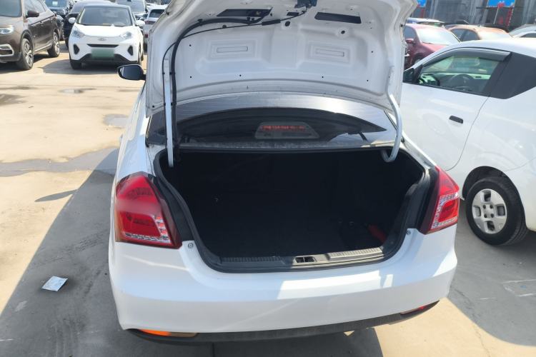 Used Geely Auto Diamond 2017 1.5L Manual Value-Added Model Trunk